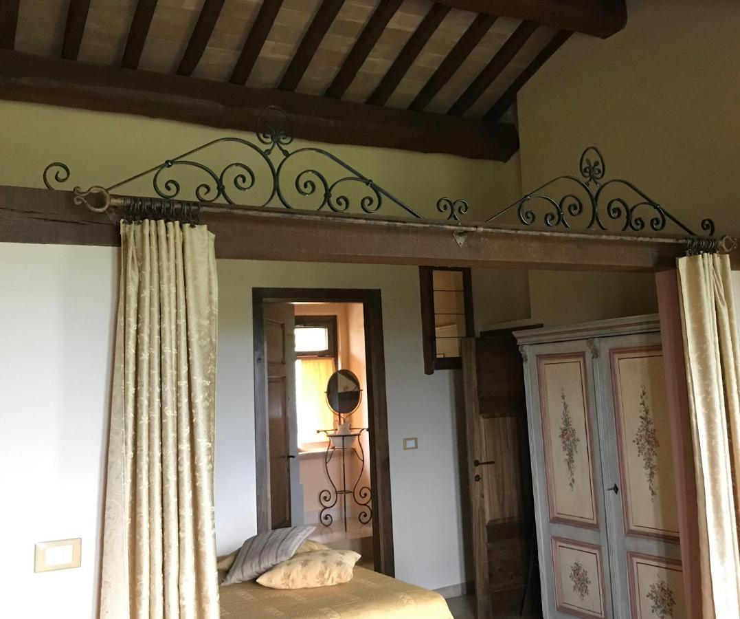 Genius Loci Country Inn Bevagna Exterior photo