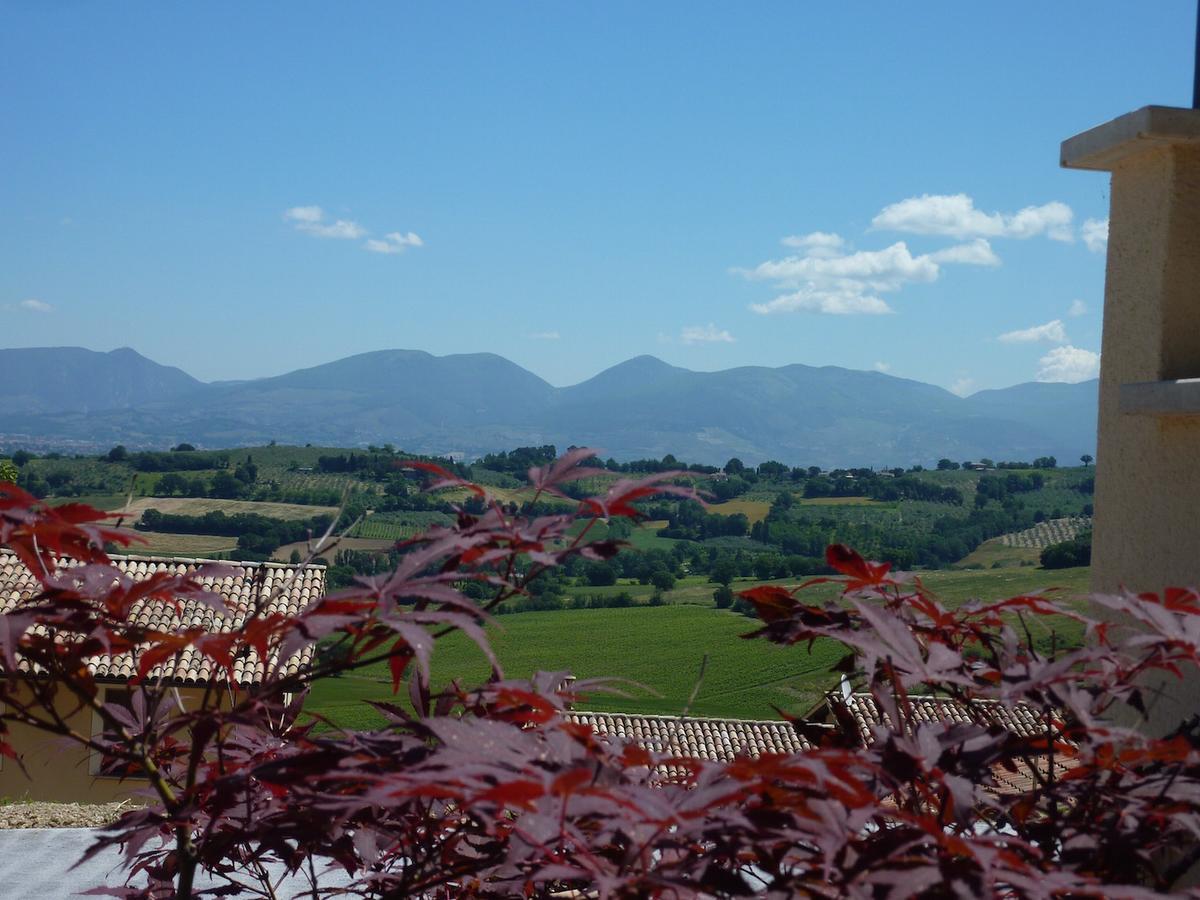 Genius Loci Country Inn Bevagna Exterior photo